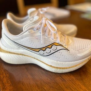 Saucony Endorphin Speed 3